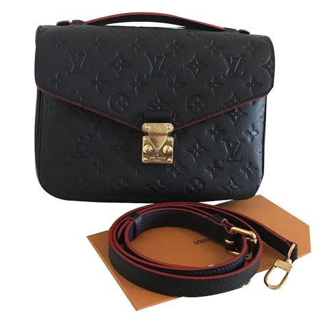 is the louis vuitton pochette metis discontinued|louis vuitton pochette metis empreinte.